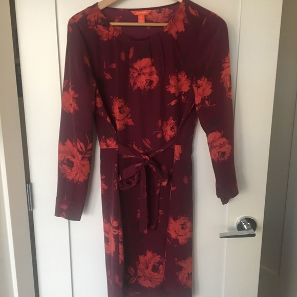 Floral print dress with belt tie - Picture 2 of 4